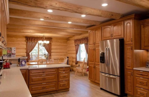 Palmer Bed & Breakfast | Alaska Knotty Pine B&B Log House~Whole House- 6 bedrooms 6 baths -Hot Tub, Sauna