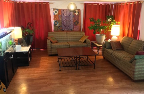 Mid-Hillside House | Alaskan homestead & Ecolodge, Jupiter Garden