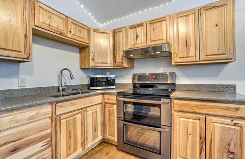 Sutton Cottage | Alaskan Retreat Near Matanuska Glacier & River!