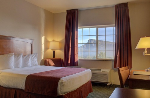 Kremmling Hotel | Allington Inn & Suites