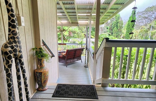 Volcano Apartment | Aloha Junction Guesthouse Suites, stay and explore Kilauea Volcano Hawaii