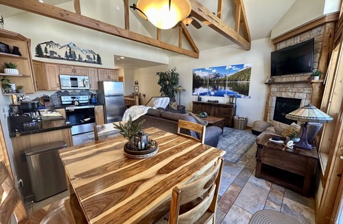 Estes Park Villa | Alpine Haven - Mountain Views & Private Hot Tub