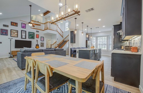 Gracywoods House | Always Indigo: Space and comfort in N Austin