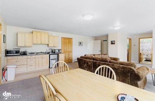 Eagle River Apartment | Alyeska Mountain Oasis in Girdwood. Crow Pass. Chugach National and state park.