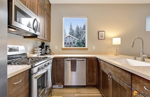 Alyeska House | Amazing Modern Home - Stunning Views, Near Ski Area