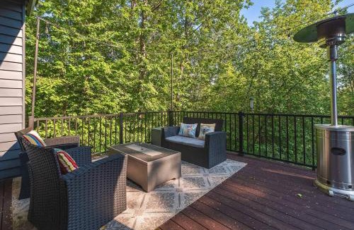 South Addition House | Anchorage Grand Home Downtown Villa