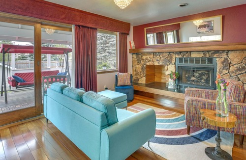 Northeast Anchorage House | Anchorage Retreat: Walk to Cheney Lake Park!