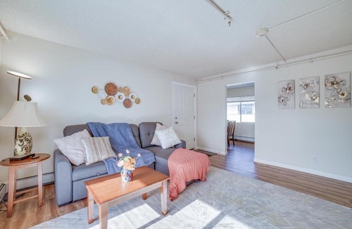 Midtown Anchorage Apartment | Anchorage Retreat, Walk to Dining & Entertainment