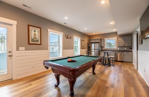 Pine Island House | Angelo del Mare - Pine Island 9 Br, Pool, Hot Tub, Elevator, Open All Year