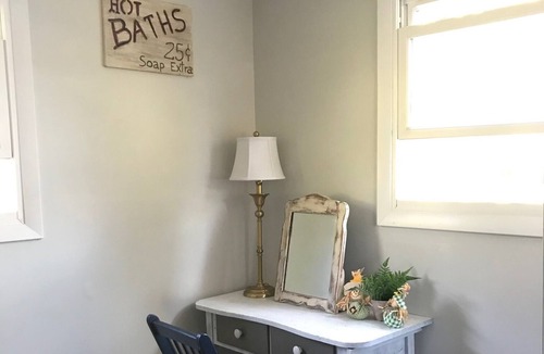 Barnardsville Apartment | Ann's Cottage - beautiful setting for the country