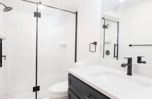 Steamboat Springs Condo | Aparthotel with Grab & Go Breakfast 1 mile from Gondola Shuttle to Slopes
