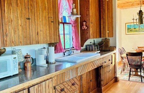 Corea House | Apple Hill a Charming Village Farmhouse in Beautiful Corea Harbor