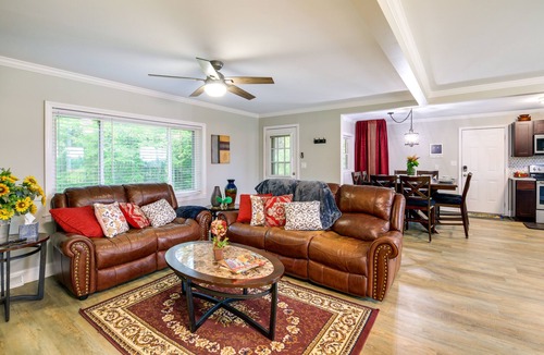 Ararat House | Ararat Home w/ Spacious Yard & Mountain Views!