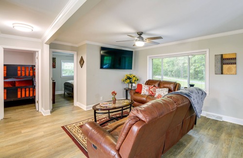Ararat House | Ararat Home w/ Spacious Yard & Mountain Views!