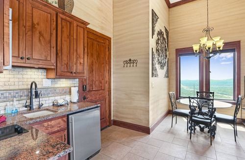 Johnson City Hotel | Arc de Texas- Lafayatte Suite I ATV's, Pool, Stargazing, on 2001 acres!