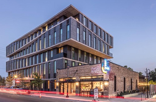 East Cesar Chavez Hotel | ARRIVE Austin