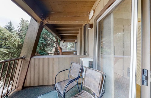 West End House | Aspen Mountain Lodge 209