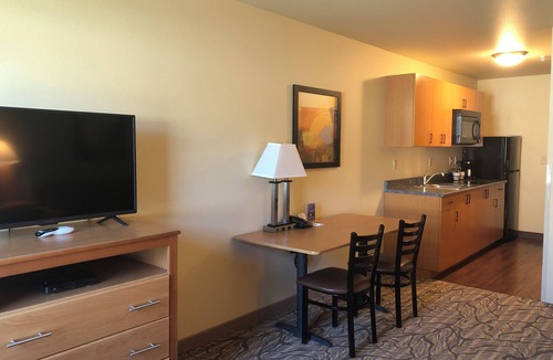 Mendenhall Valley Hotel | Aspen Suites Hotel Juneau