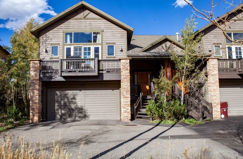 Wildernest House | Aspen Trail Lodge-Hot Tub & Mountain Views