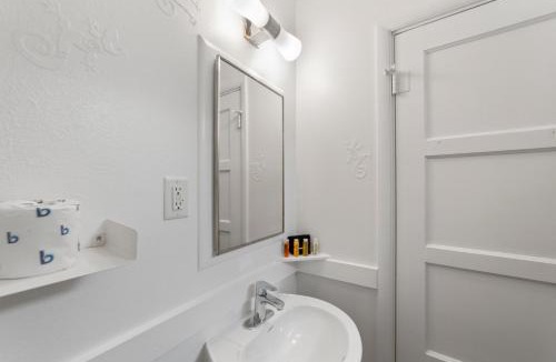 Moab Hotel | Atomic Short-Term Rentals