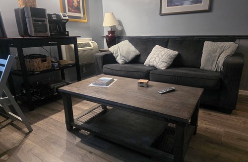 Bartlett House | Attitash, 2nd floor condo, 1 bed w/sleep sofa!