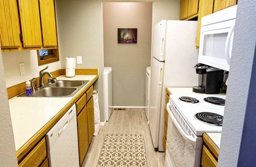 Taku - Campbell Condo | Aurora Retreat - 2 Bedroom