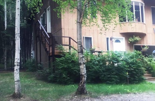Fairbanks Apartment | Aurora SkyFire Manor
