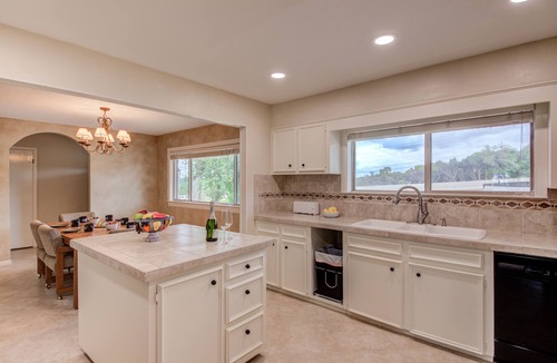 East Oak Hill House | 🌵 Austin Escape with Private Pool, Ping Pong & Game Space | Roadrunner Retreat