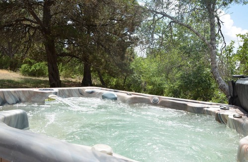 Hays County Cabin | Authentic Log Cabin with Private Hot Tub!