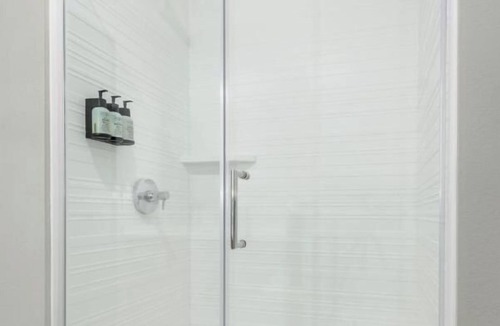 Davis Spring Commercial Hotel | avid hotel Austin NW Lakeline by IHG