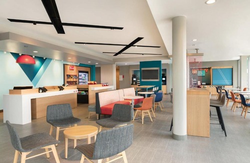 Pueblo Hotel | avid hotel Pueblo North by IHG
