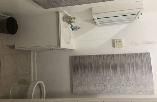 Weinland Park Apartment | Bar District in the heart of the Short North