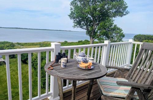 Barnstable House | Barnstable Harbor Home