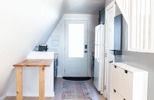 Blaine House | Bay View A-Frame + King Bed | 5-Min Walk to Beach