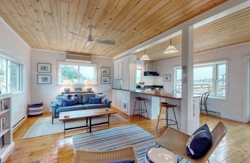 Boothbay Harbor Cabin | Bayfront Cottage on Mill Cove w/Private Dock & Furnished Deck - Walk Downtown