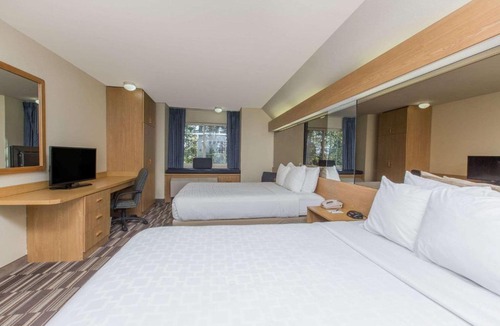 Spenard Hotel | Baymont Inn & Suites by Wyndham Anchorage Airport