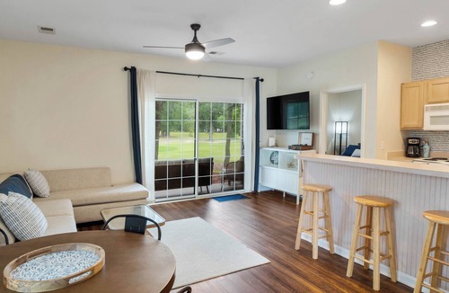 Sea Trail Condo | Beach Town Resort first floor 1-bedroom condo in Sunset Beach