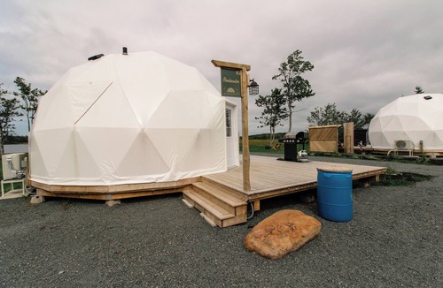Pomquet Resort | Beachcomber Dome Accommodations
