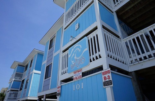 Ocean Isle Beach Condo | Beachfront 3 Bedroom Condo at beautiful Ocean Isle Beach, NC