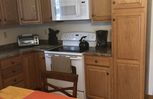 Lochmere Condo | BEACHFRONT COTTAGE on LAKE WINNISQUAM