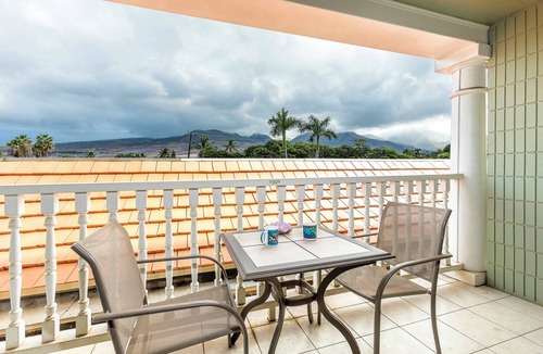 Historic Lahaina Front Street Condo | Beachfront studio in historic Lahaina with lanai views summer deals