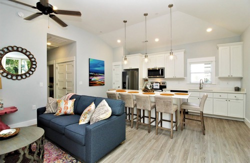 Whalehead Beach Apartment | Beacon Quarters by KEES Vacations
