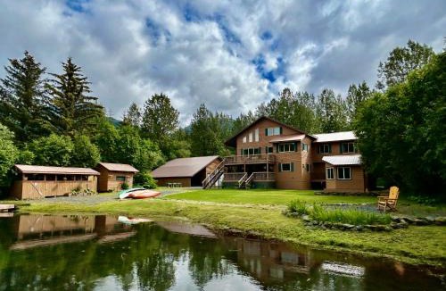 Bear Creek Bed & Breakfast | Bear Lake Lodgings B&B, Inc