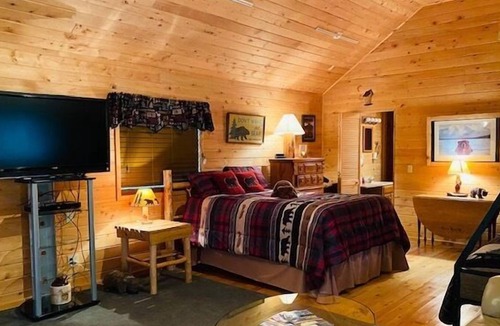 Ridgeway House | Bears Den in Soldotna
