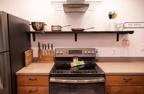 Fairbanks Apartment | Beautiful, 1-Bedroom in the Hills of Fairbanks