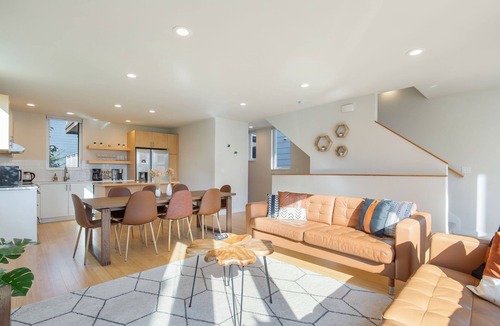 Atlantic House | Beautiful 3B3B Close to DT w/Rooftop & Parking