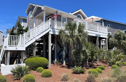 Ocean Isle Beach House | Beautiful 3BR house in perfect location w/water view, all linens included!