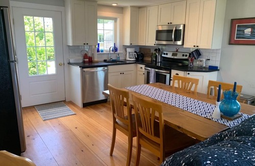 Round Pond House | Beautiful Antique Waterfront Property On Round Pond Harbor - Sleeps 7