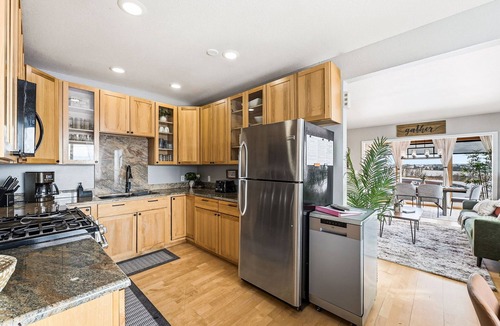 Castle Rock House | BEAUTIFUL CASTLE ROCK HOME WITH BREATHTAKING MOUNTAIN VIEWS !