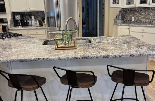 Hilltop House | Beautiful Hilltop Home! Conveniently located near Cherry Creek. Family Friendly!